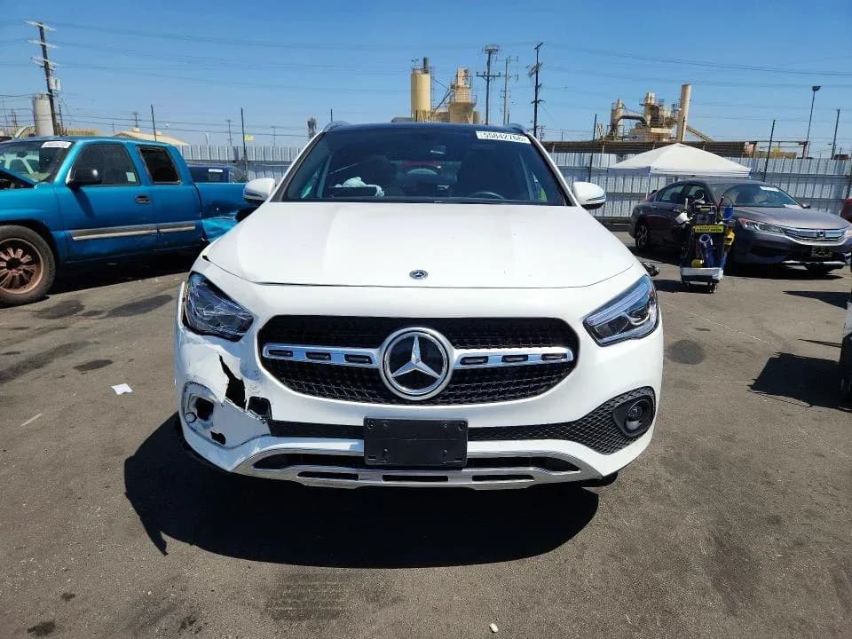 MERCEDES-BENZ GLA 250 — фото 5
