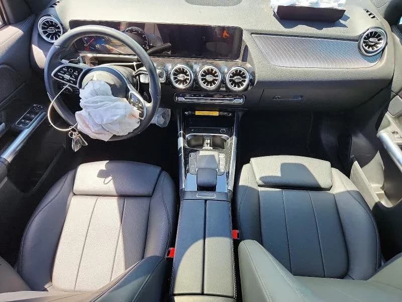 MERCEDES-BENZ GLA 250
