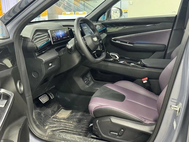 Geely Boyue COOL 1.5T Smart Supreme Edition