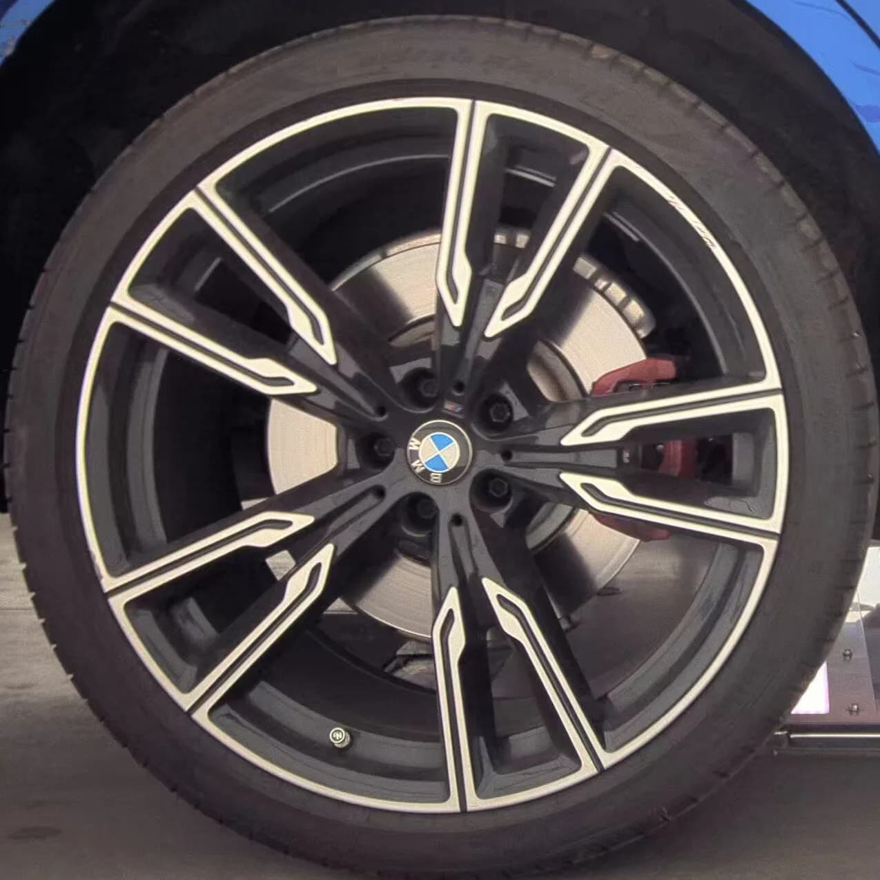 BMW X5 M60i xDrive