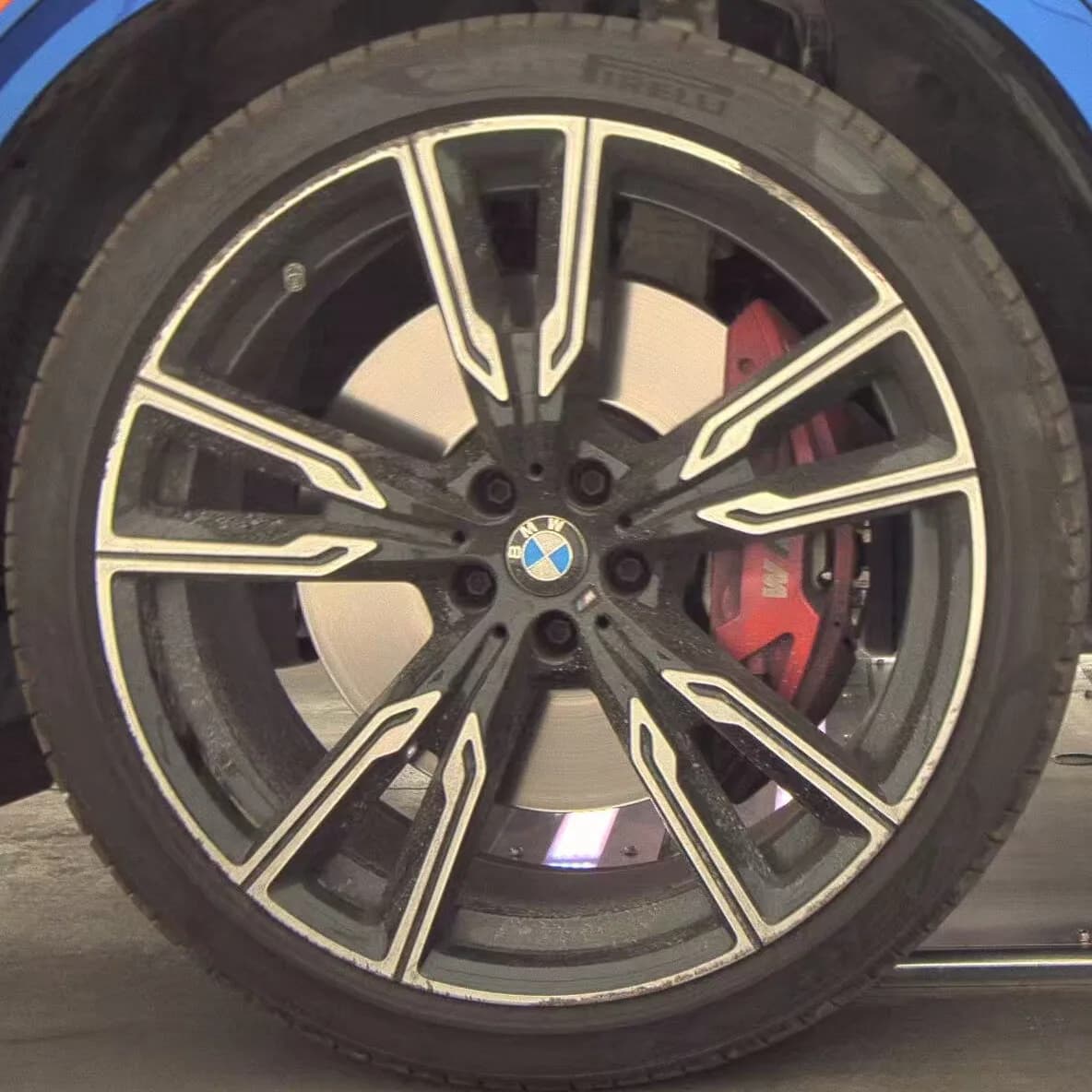 BMW X5 M60i xDrive