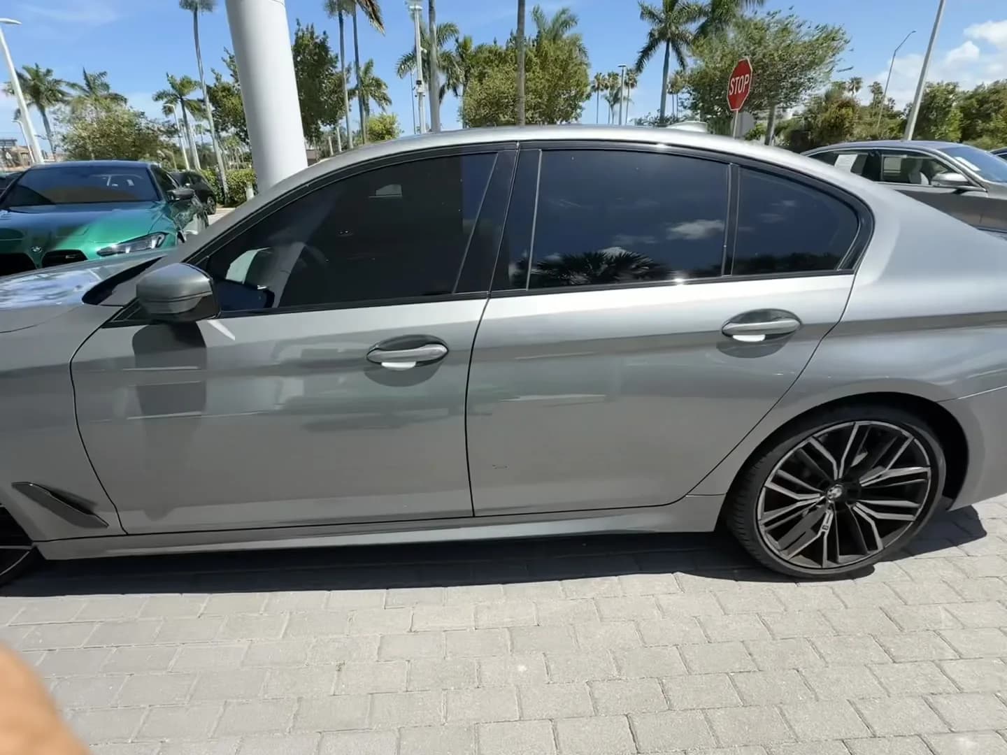 BMW 5 Series 530i — фото 3