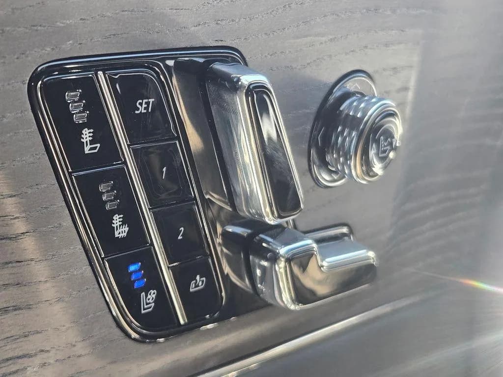 Cadillac LYRIQ Luxury