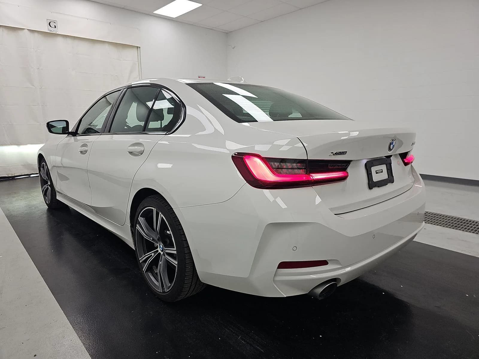 BMW 3 Series 330i xDrive