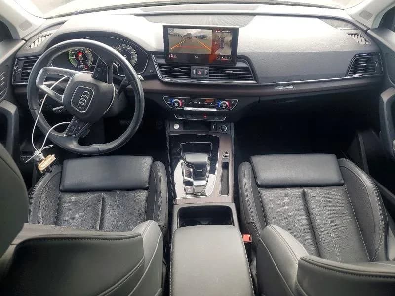 AUDI Q5 E Premium Plus