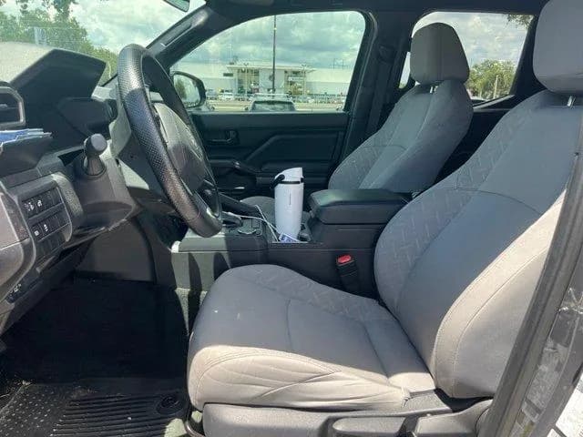 Toyota Tacoma SR5
