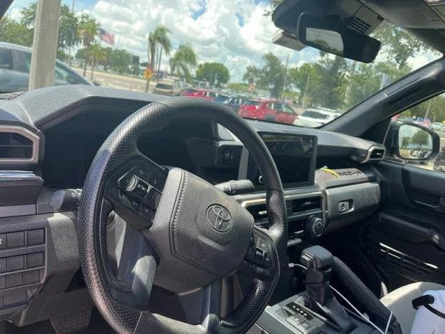 Toyota Tacoma SR5