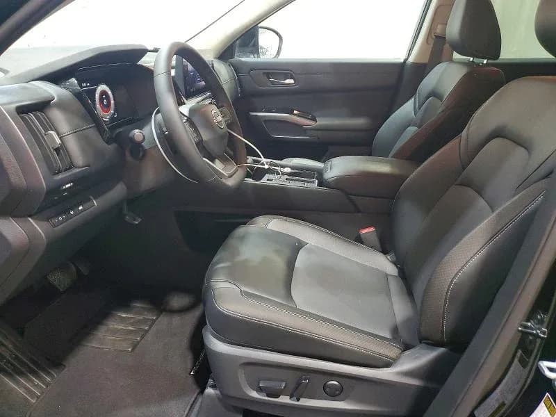 NISSAN PATHFINDER Sl