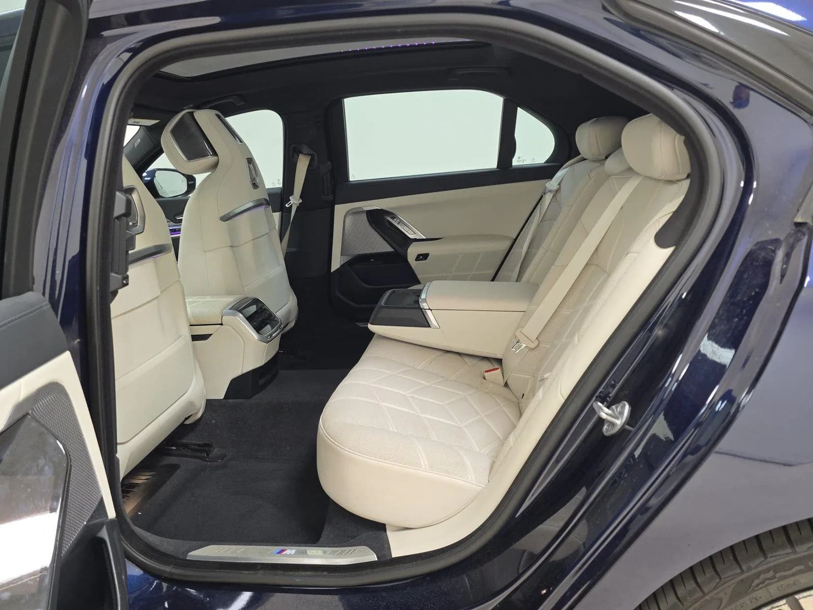 BMW 7 Series 740i