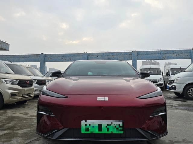 Geely Galaxy E8 2WD Dragon Edition — фото 2