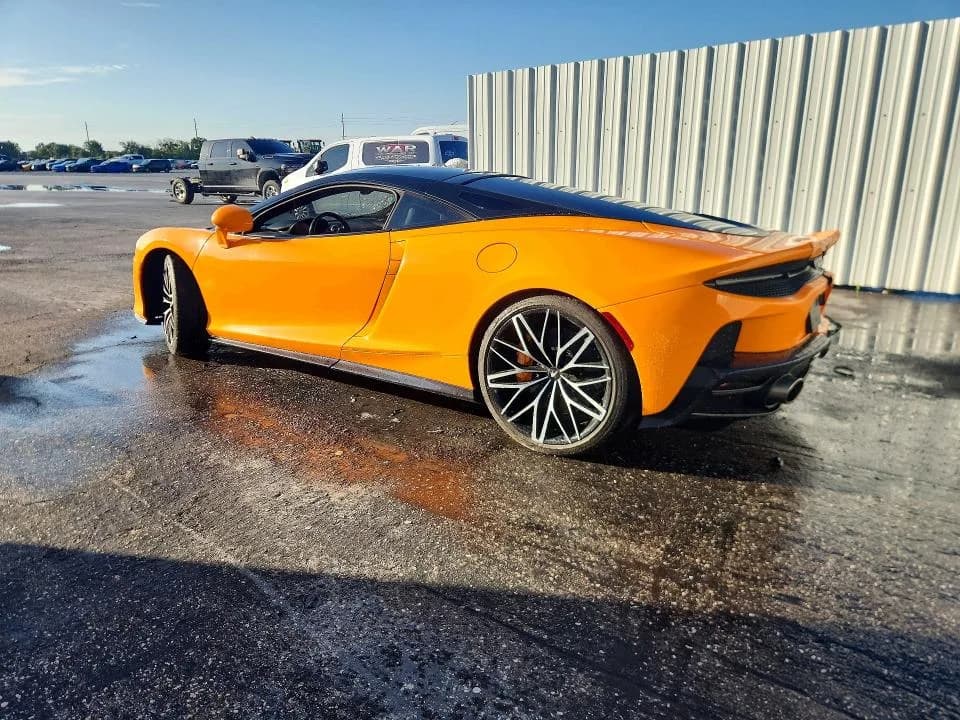 MCLAREN AUTOMOTIVE GT