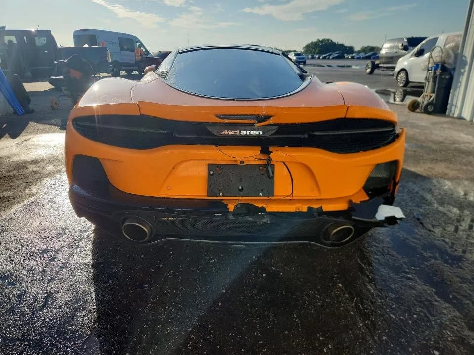 MCLAREN AUTOMOTIVE GT