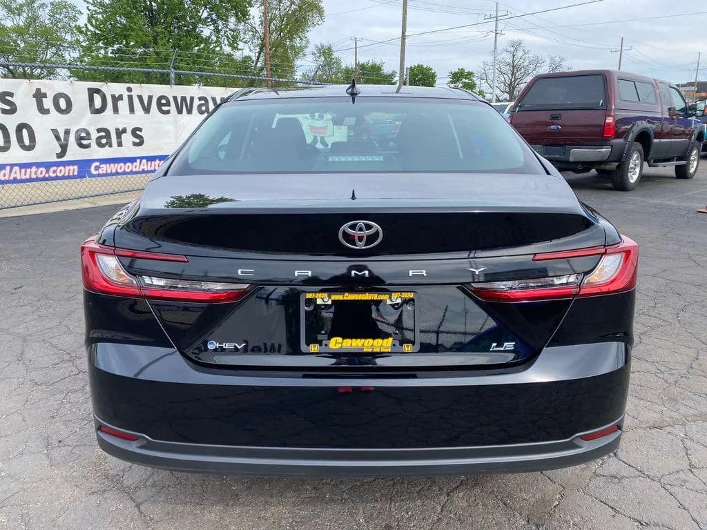 Toyota Camry LE