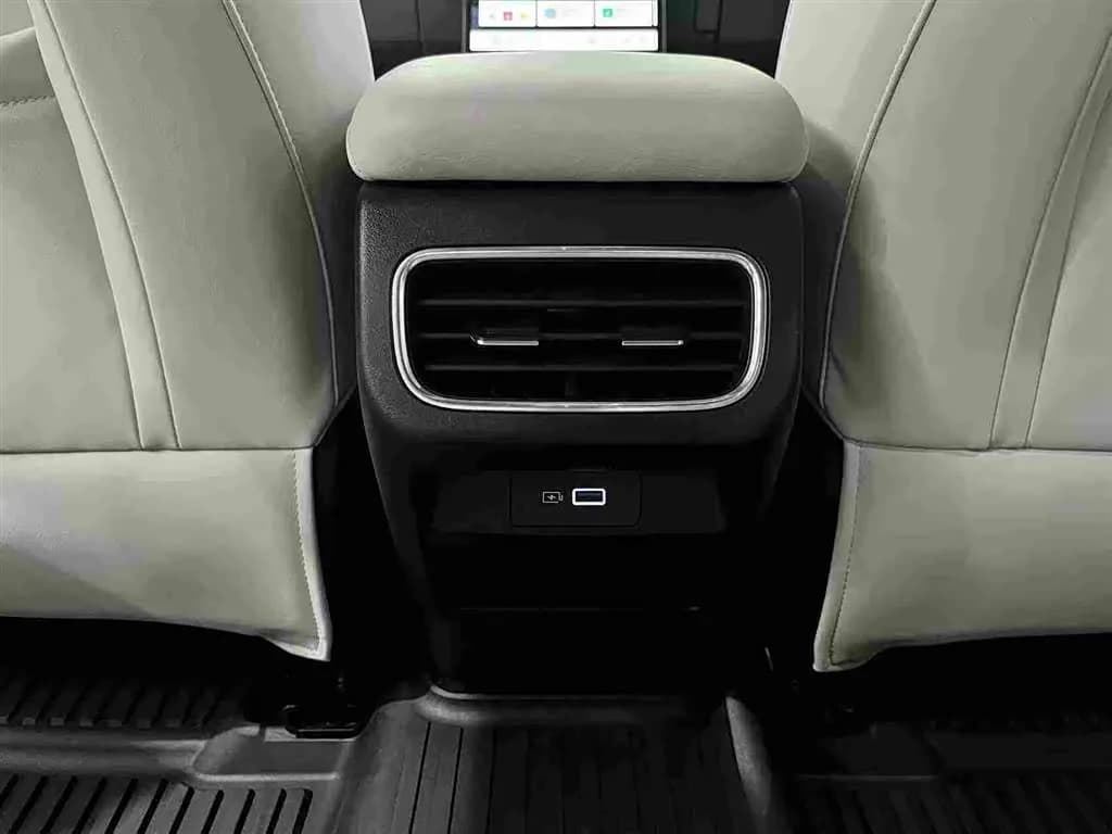 Geely Galaxy L6 125km Starship