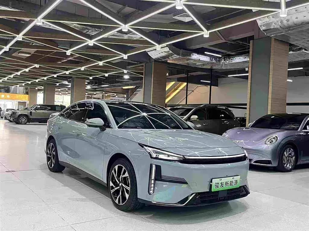 Geely Galaxy L6 125km Starship — фото 4