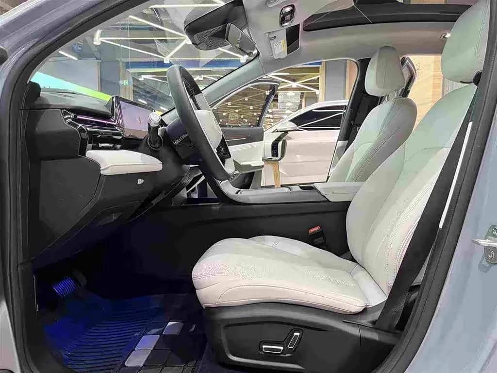 Geely Galaxy L6 125km Starship