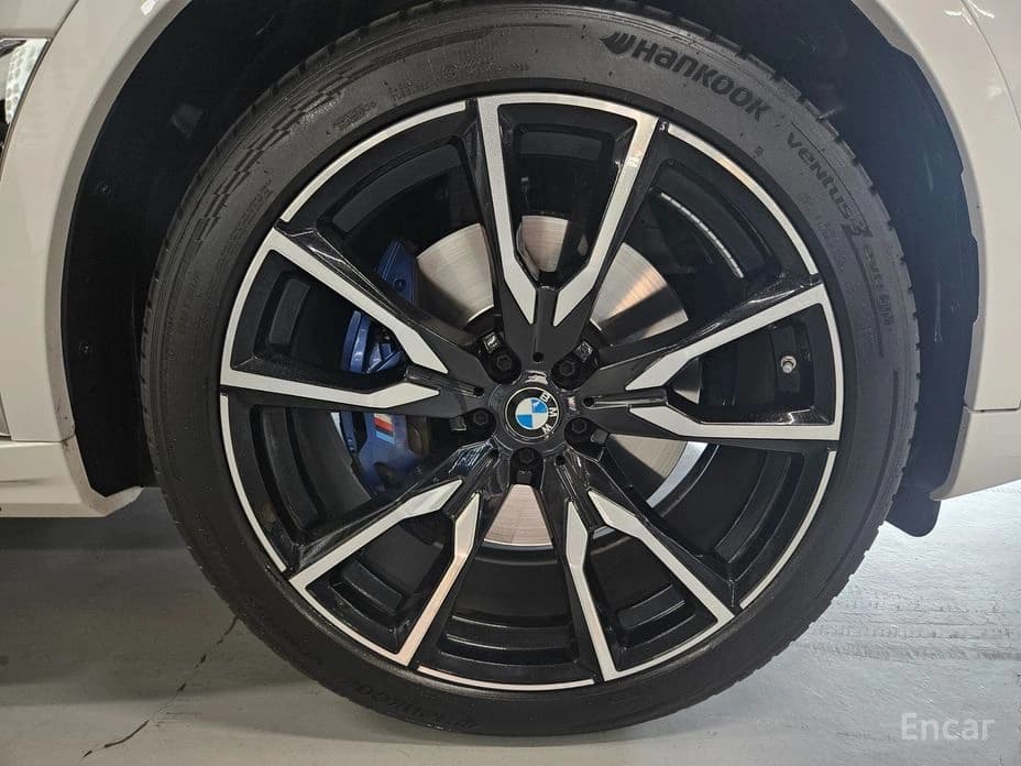 BMW X7 (G07) xDrive 40i M
