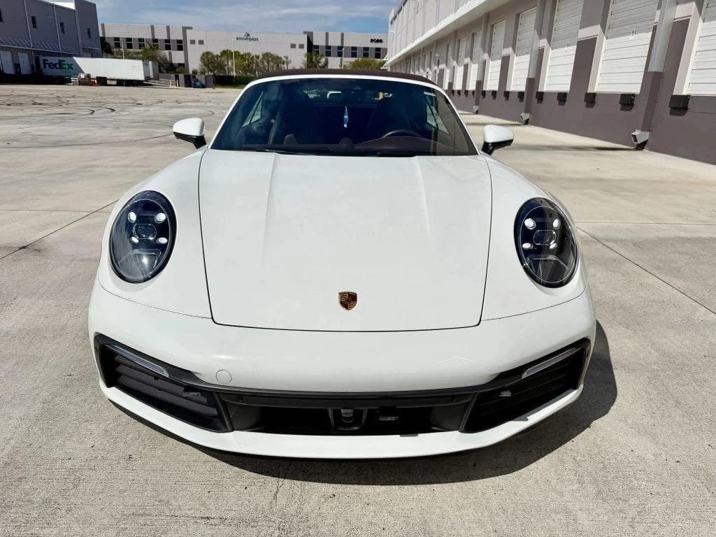 Porsche 911 Carrera
