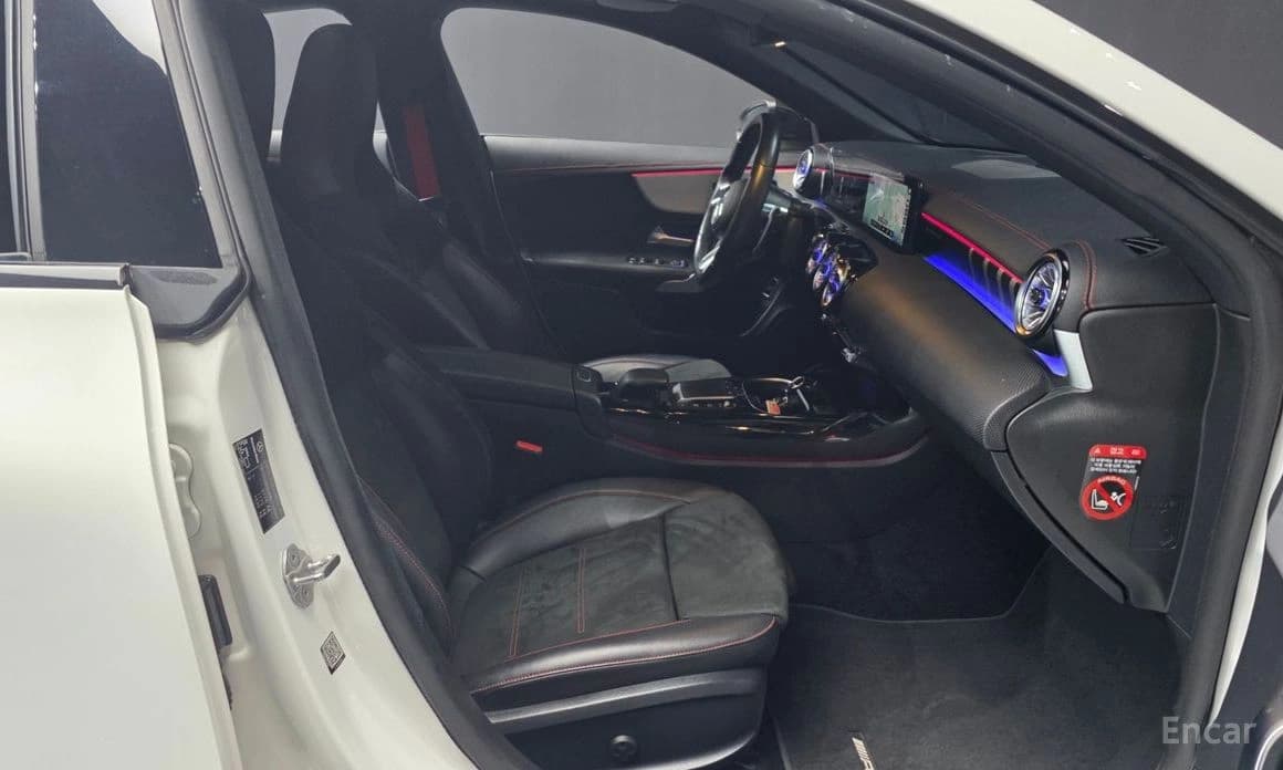 Mercedes CLA-C118 AMG CLA 45 S 4MATIC+