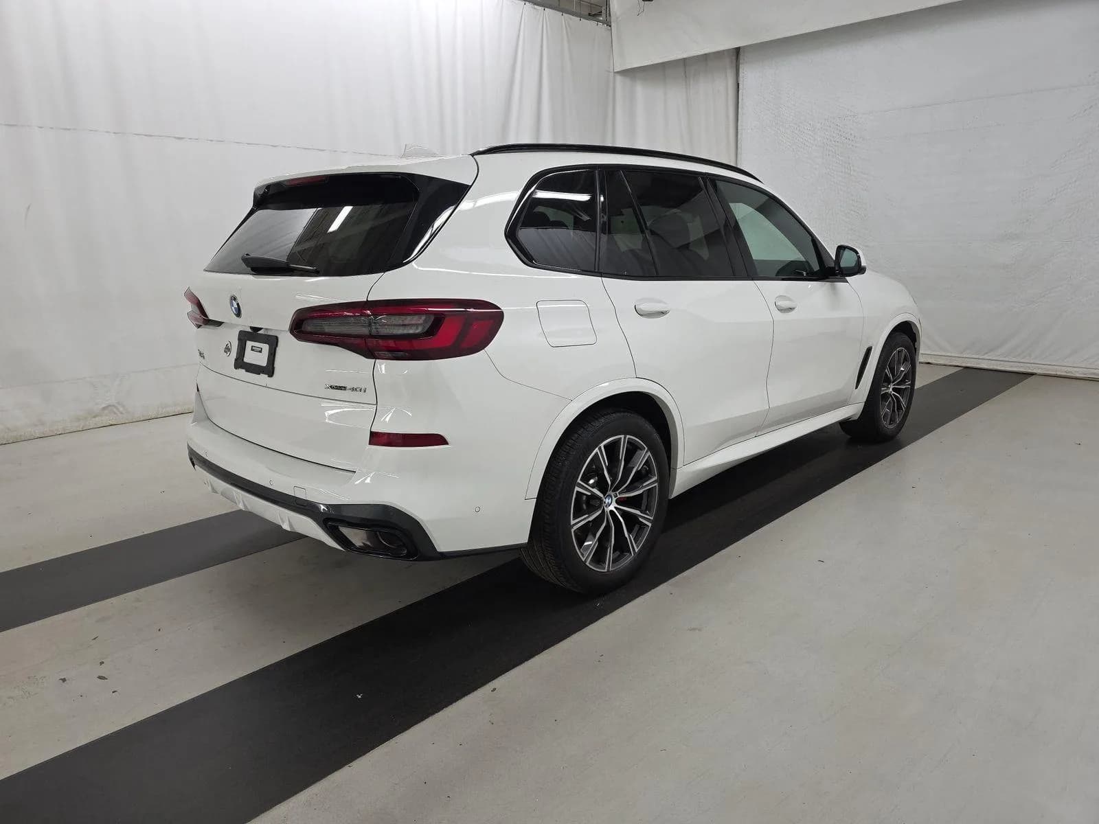 BMW X5 xDrive40i — фото 4