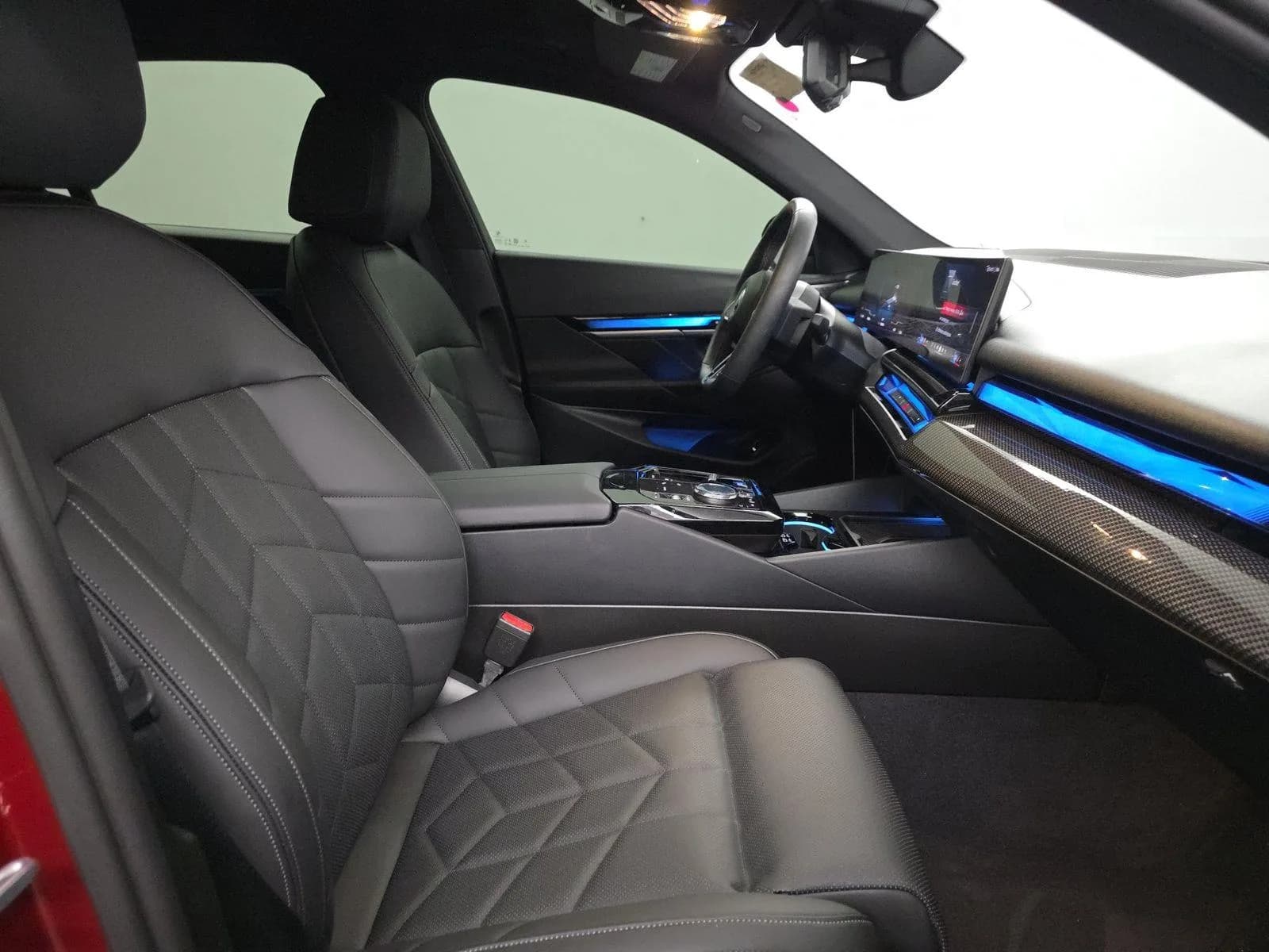 BMW i5 M60