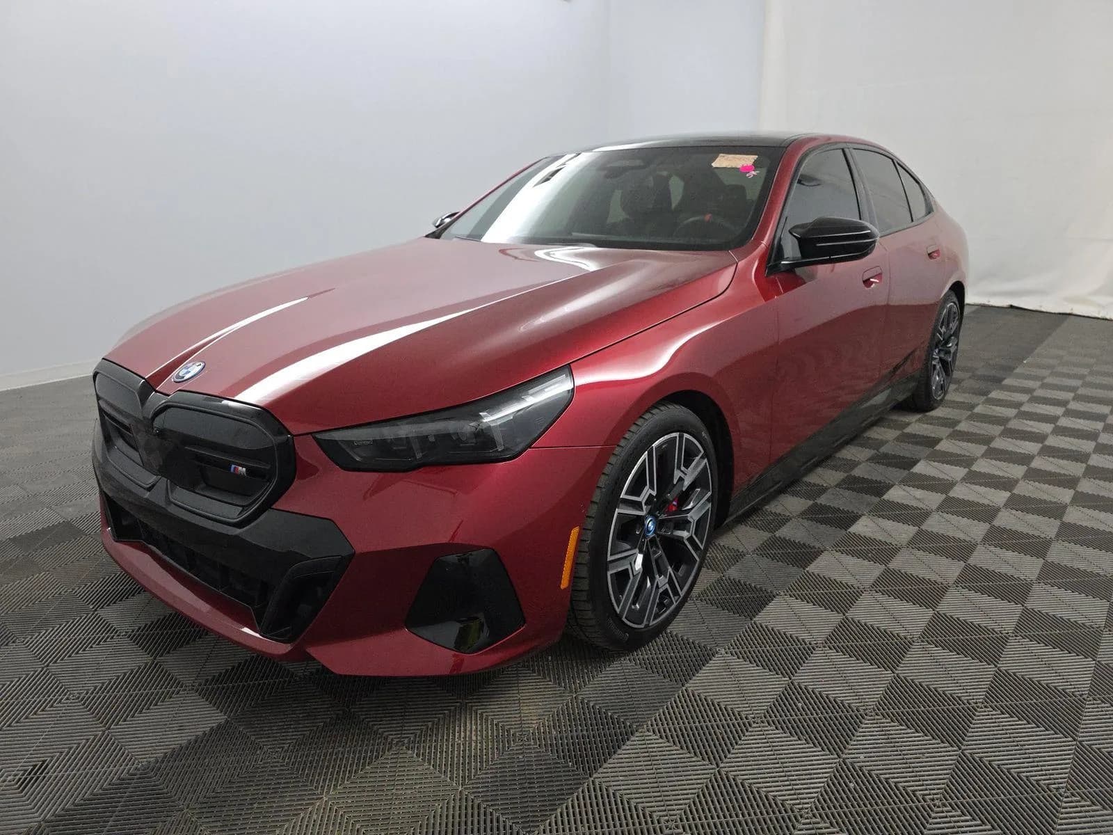 BMW i5 M60 — фото 1