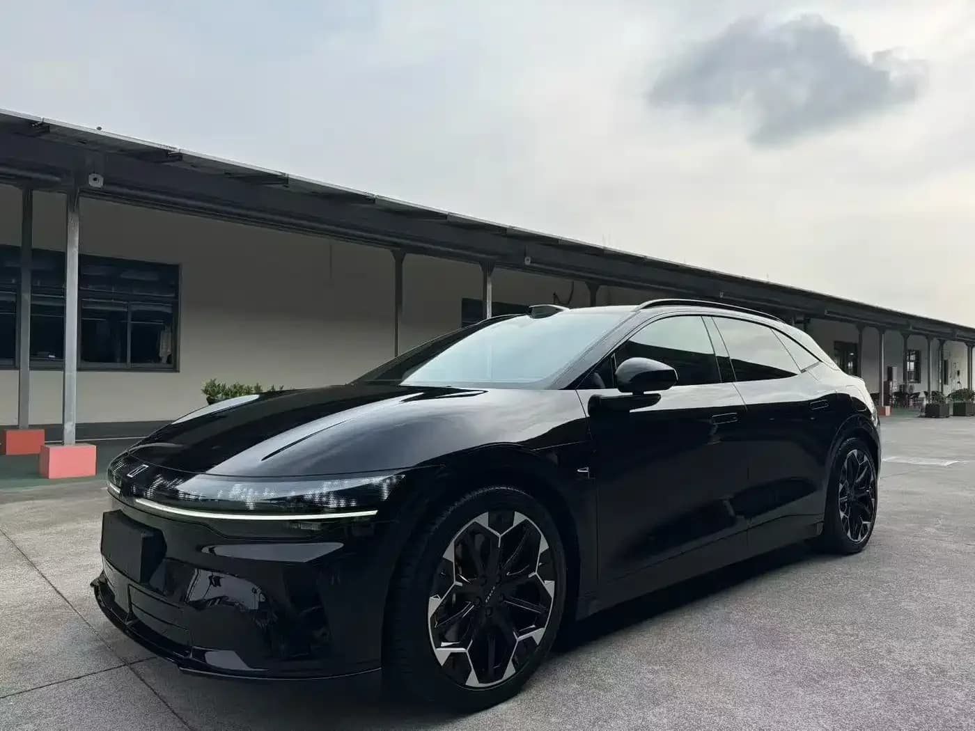 ZEEKR 007GT Long-range Rear-wheel Drive Smart Edition 100kWh — фото 1