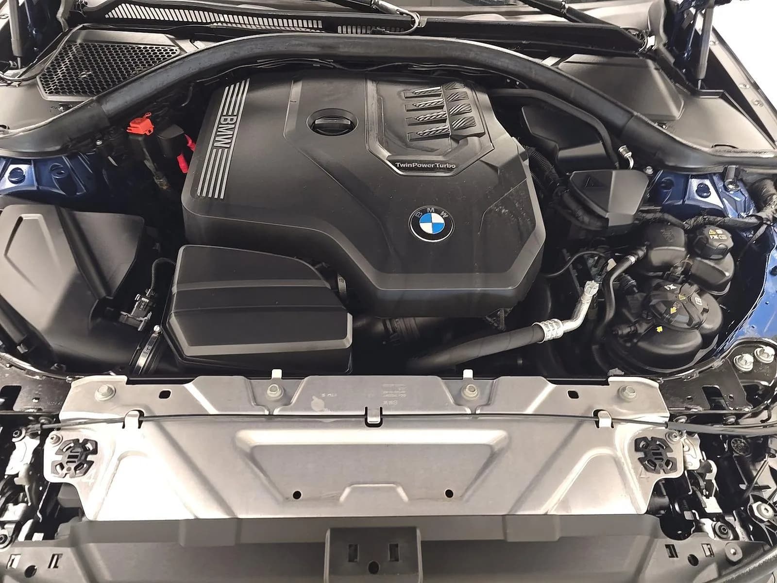 BMW 3 Series 330i
