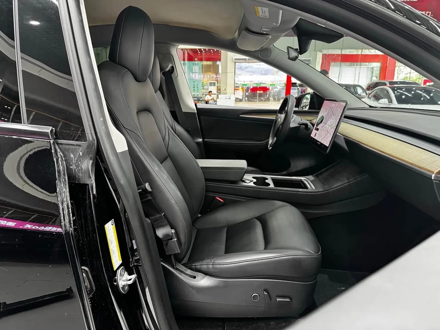 Tesla Y Long Range All-Wheel Drive 3D7