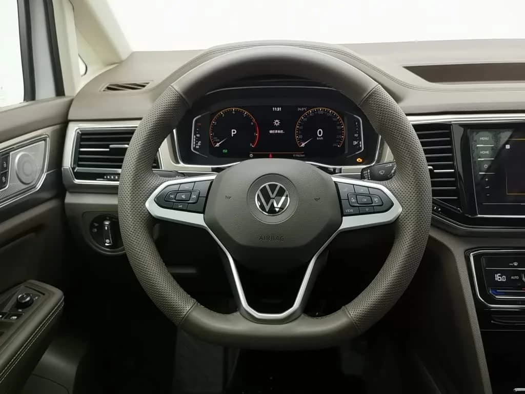 Volkswagen 330TSI Business Edition