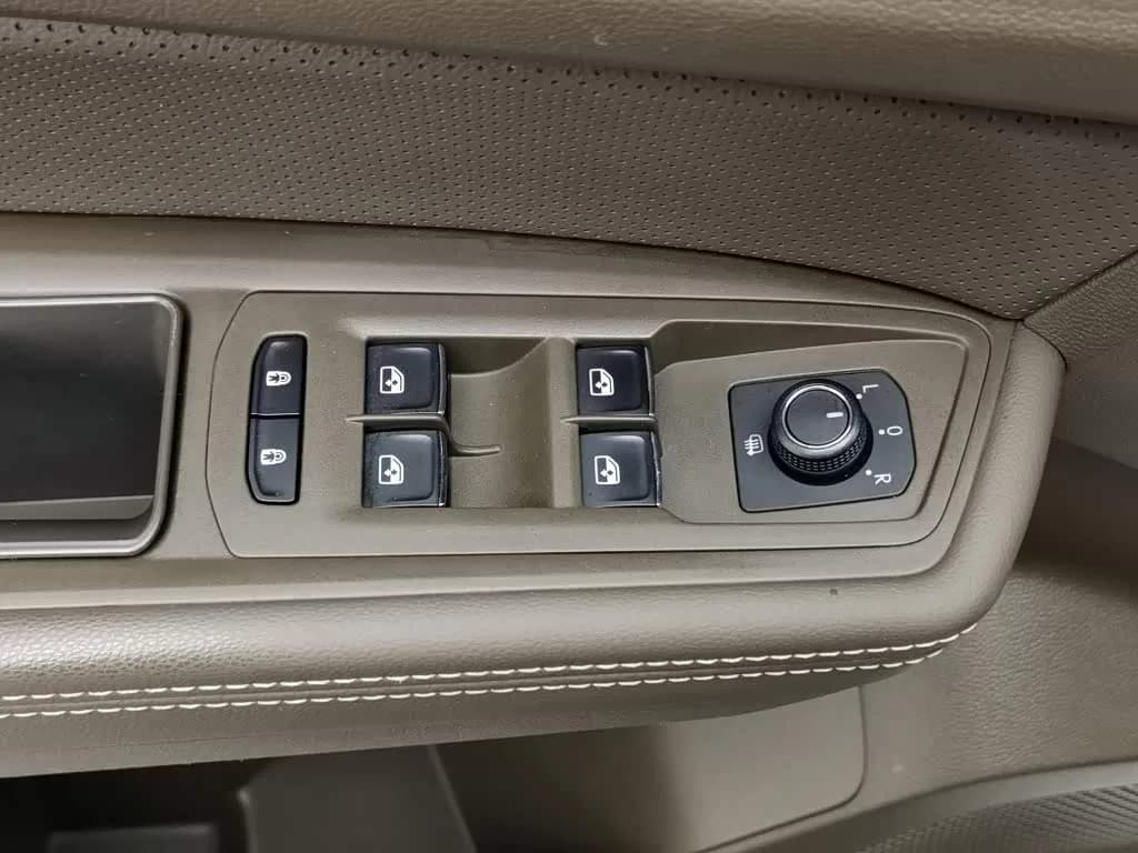 Volkswagen 330TSI Business Edition