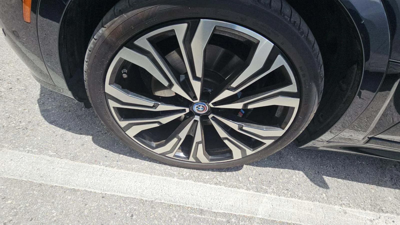 BMW X7 xDrive40i — фото 4