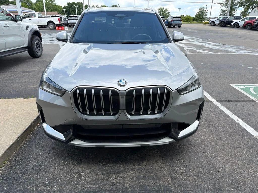 BMW X1 xDrive28i — фото 1