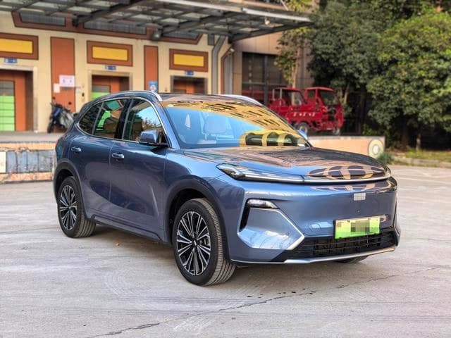 Geely Galaxy Starship 7 EM-i Navigator Edition — фото 3