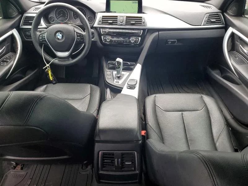 BMW 330E