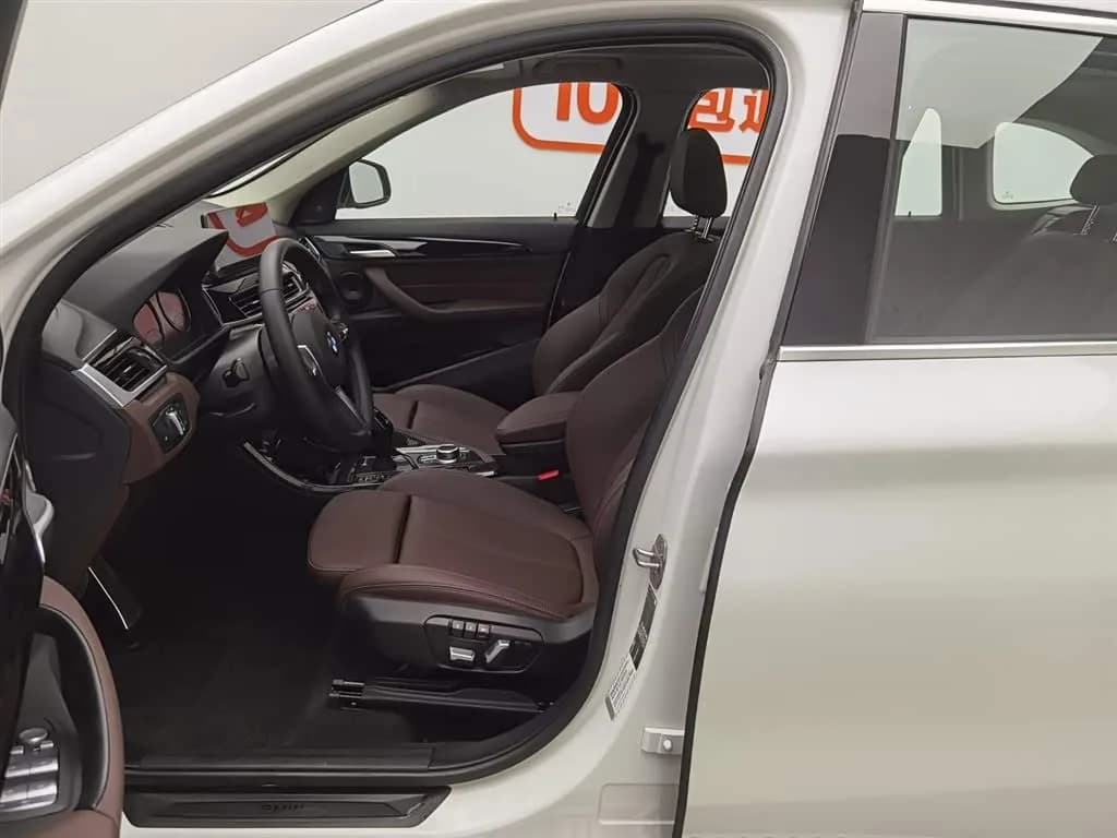 BMW X1 Sdrive25li Leading