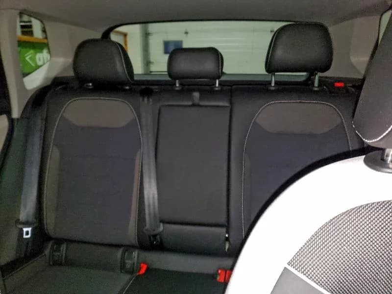 VOLKSWAGEN TAOS Se