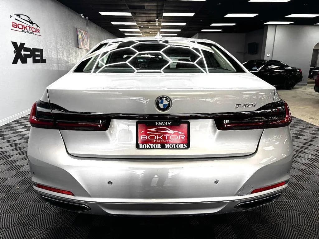 BMW 7 Series i