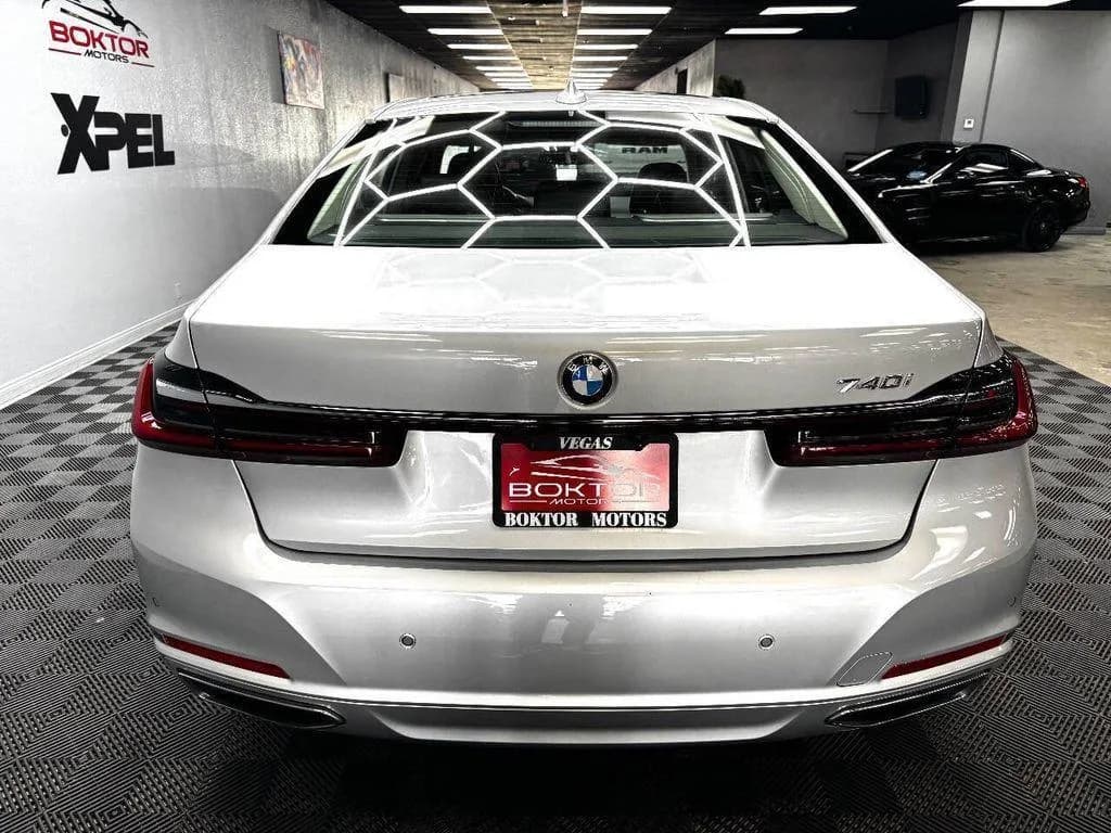 BMW 7 Series i