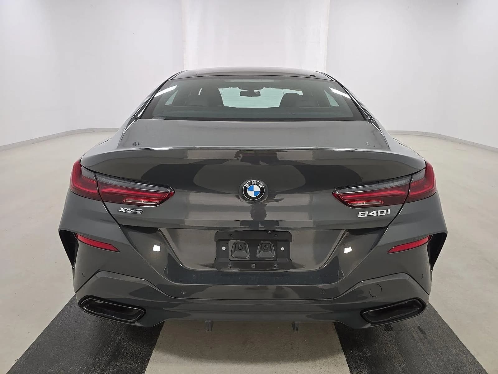 BMW 8 Series 840i xDrive — фото 5