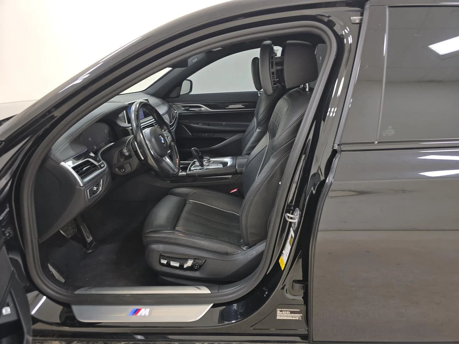 BMW 7 Series 740i