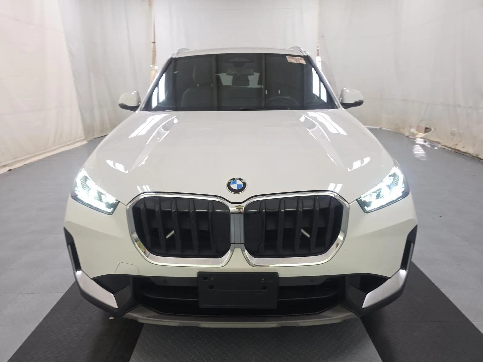 BMW X1 Xdrive28i — фото 2