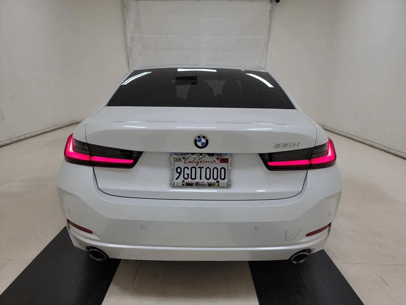 BMW 3 Series 330i