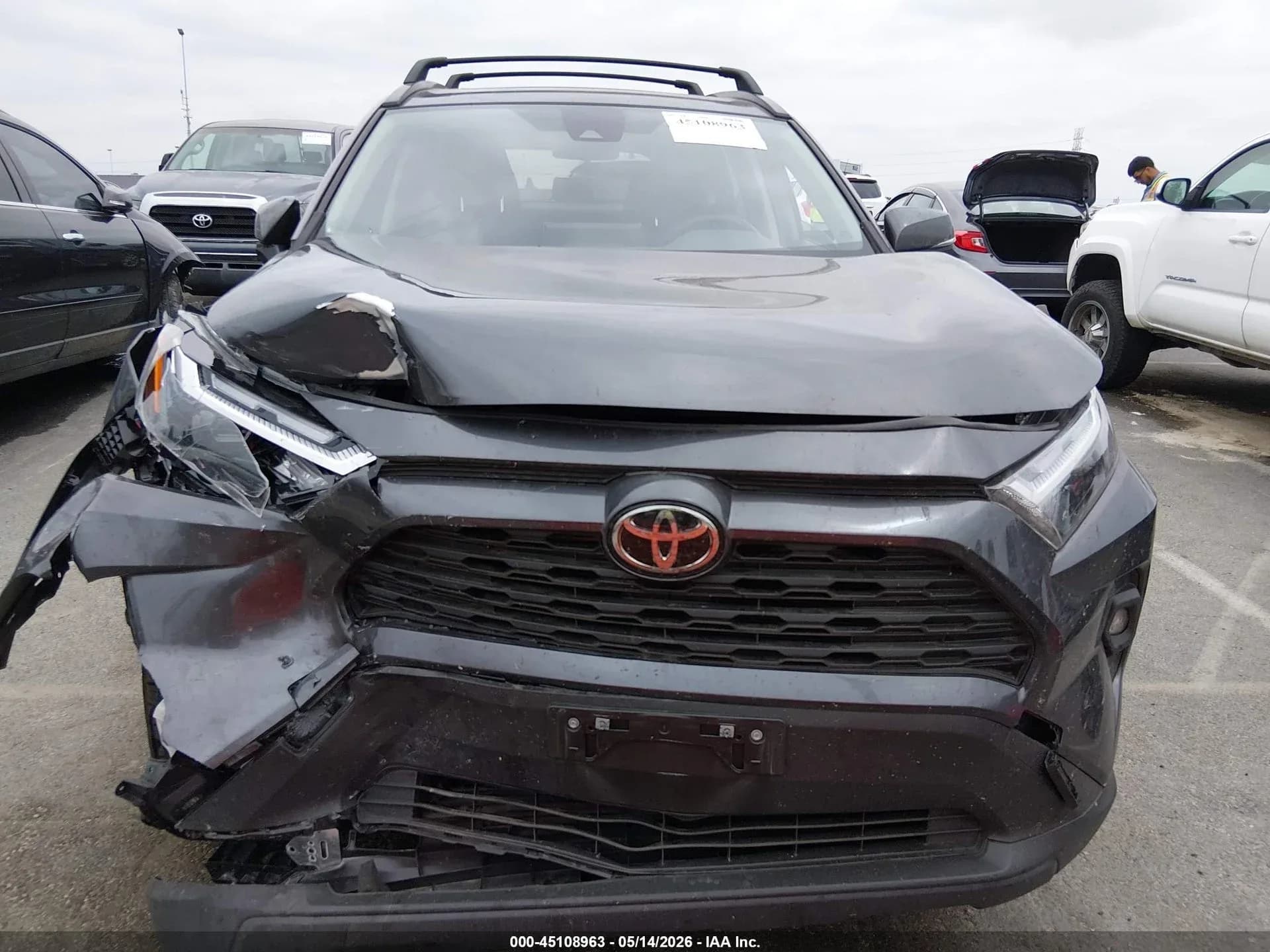 TOYOTA RAV4 XLE PREMIUM