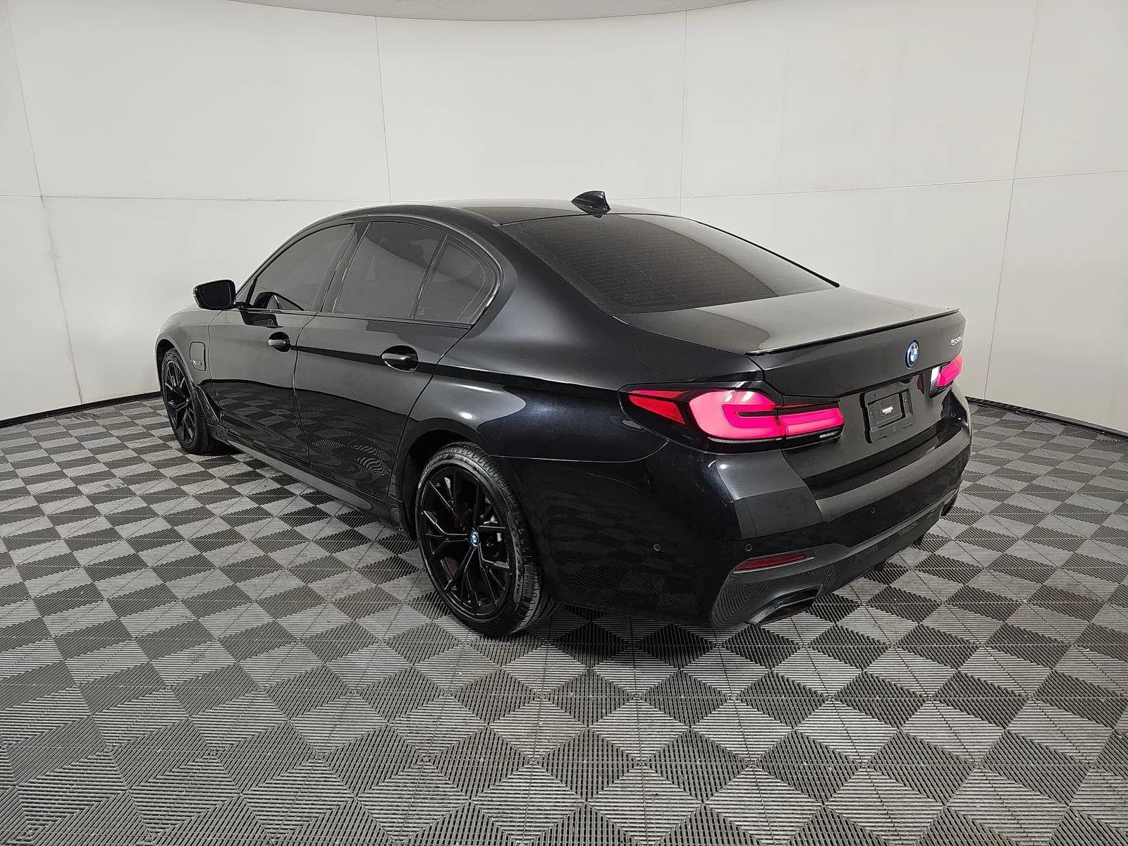 BMW 5 Series 530e