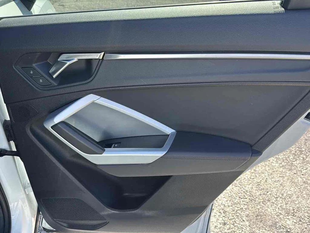Audi Q3 Premium 45 TFSI S line quattro Tiptronic