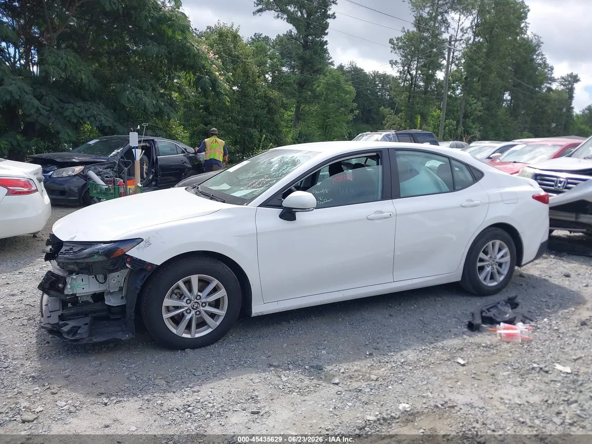TOYOTA CAMRY LE