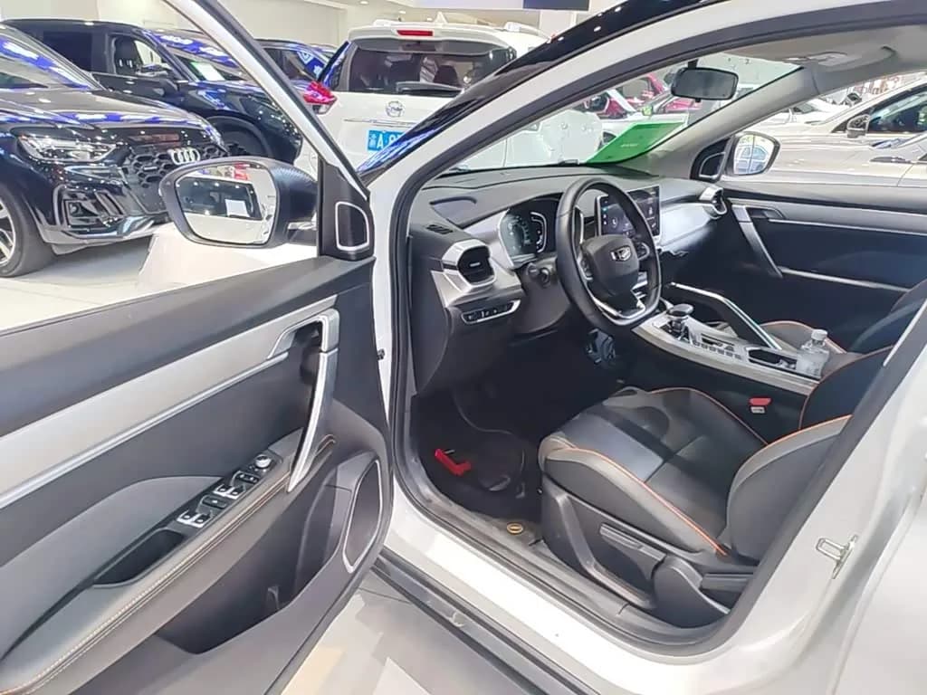 Geely Binyue (Coolray) 1.5T DCT Diamond Edition