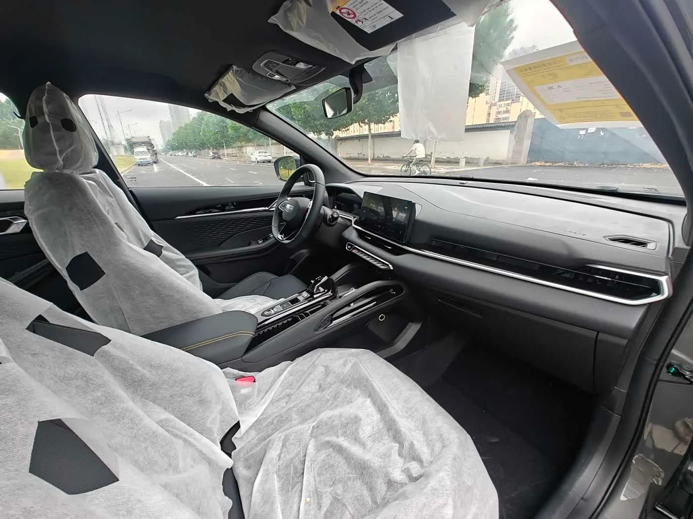 Geely BinyueL 1.5TD DCT Transcend