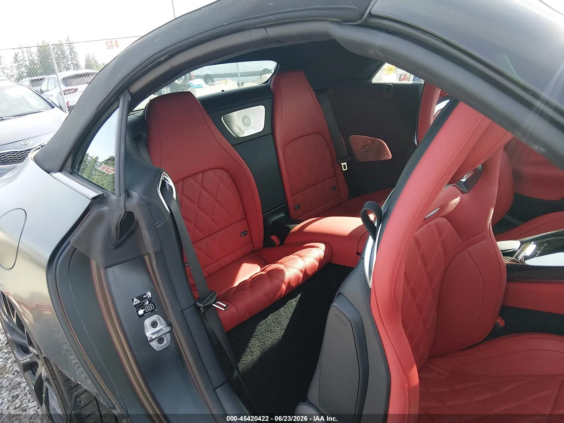 Mercedes-Benz SL 63 AMG S E PERFOR